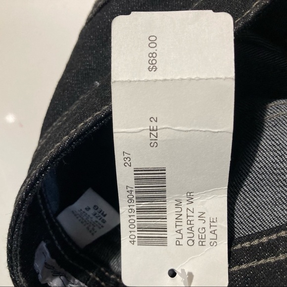 CHICO’S Sz 2 Quartz  WR Slightly Fuller Waist Very Dark Wash Straight Leg Pants - Picture 9 of 9